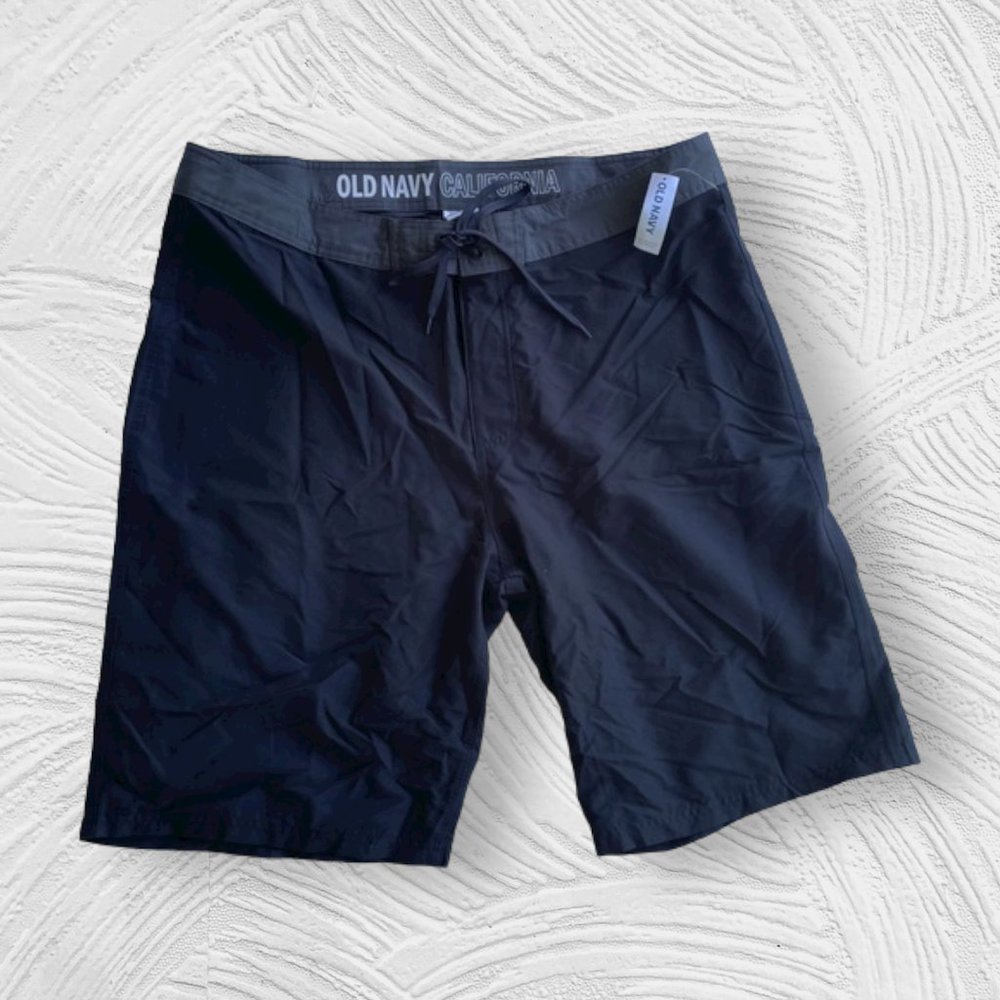 BNWT Old Navy Men's Boardshorts, 40